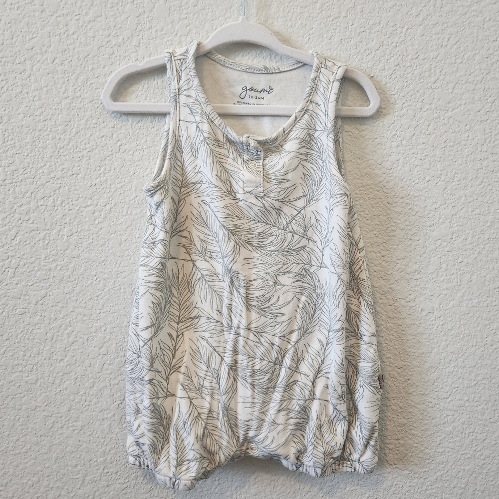Goumi Kids Shorti Romper in leaves